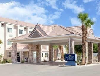 Microtel Inn & Suites By Wyndham Веллтон Экстерьер фото